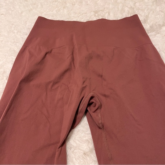 NWT enhance legging 🌹 dusty rose - Picture 3 of 7